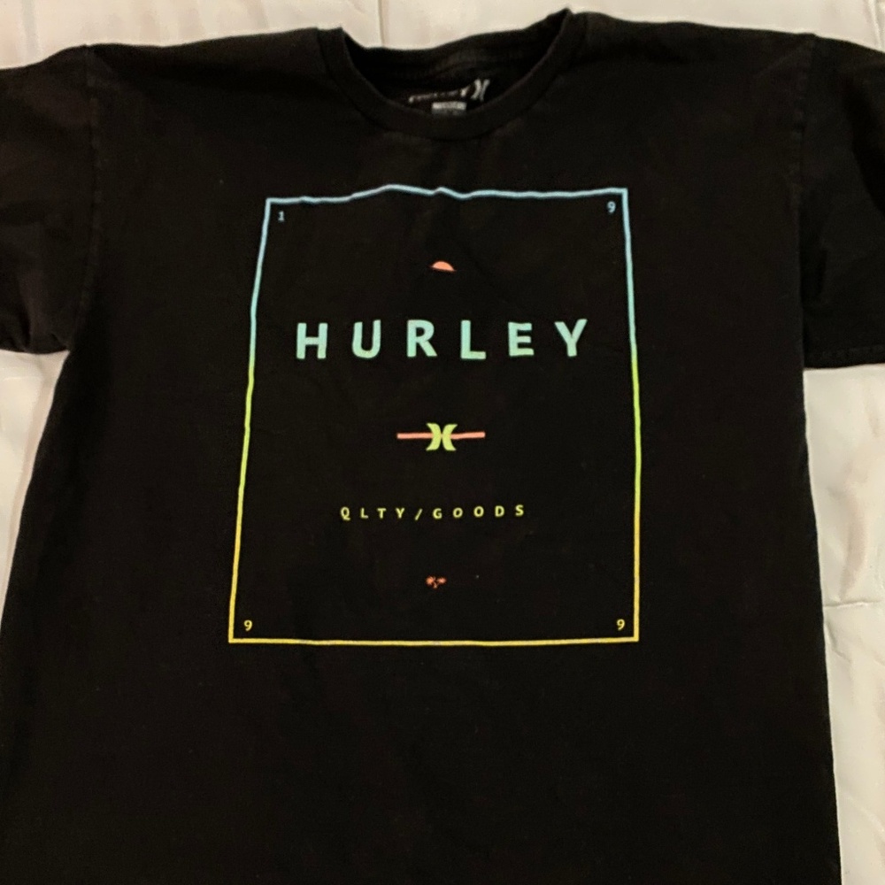 Hurley tee